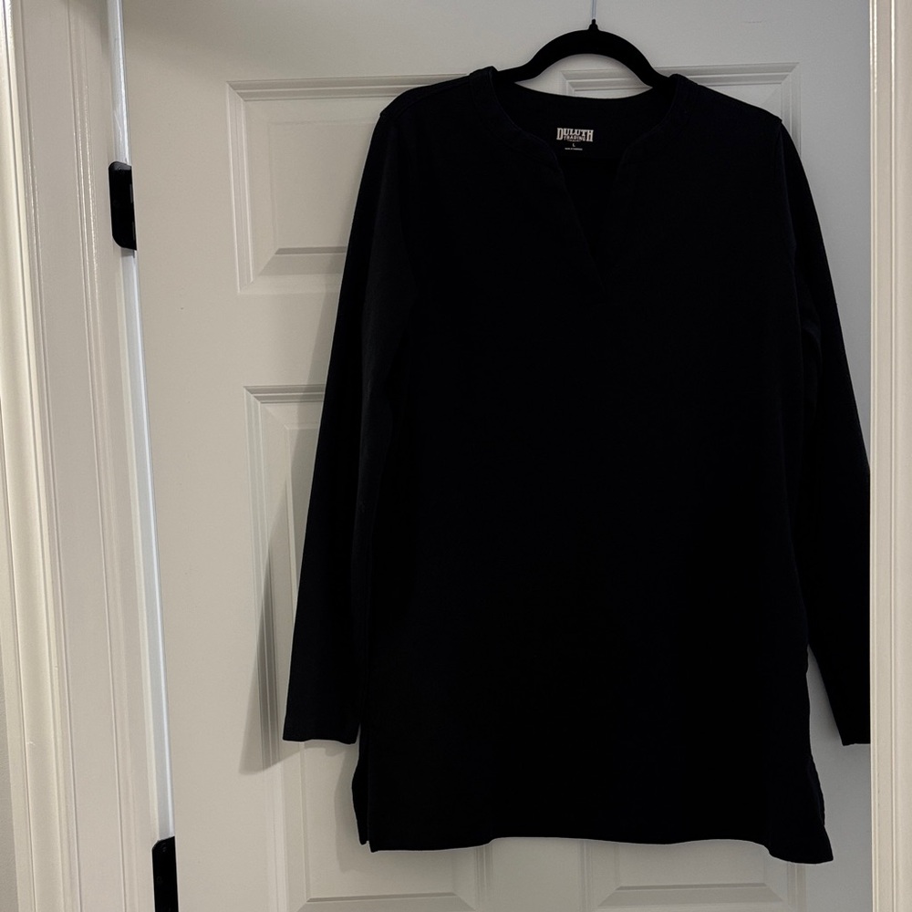 Duluth Trading Co Black V-Neck Tunic
